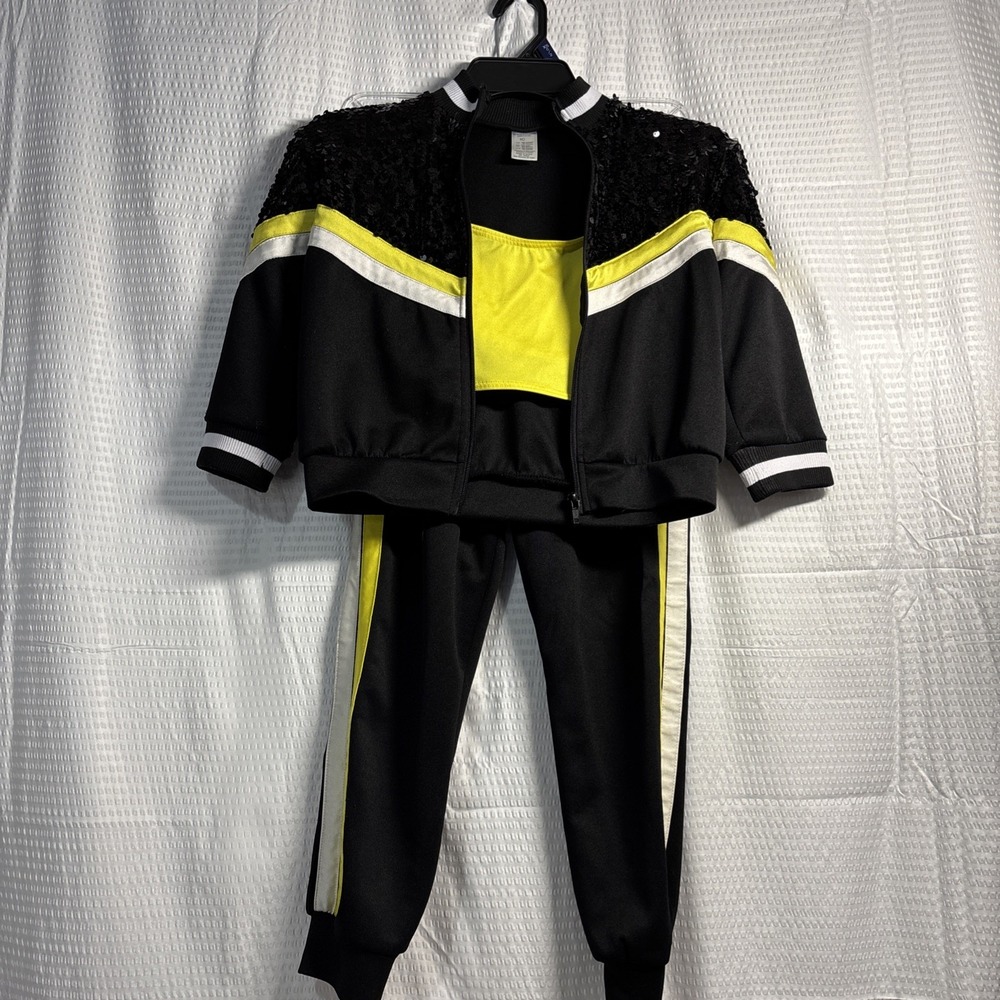 Weissman CL Black Yellow Tracksuit Set And Bra Top Hip Hop Costume